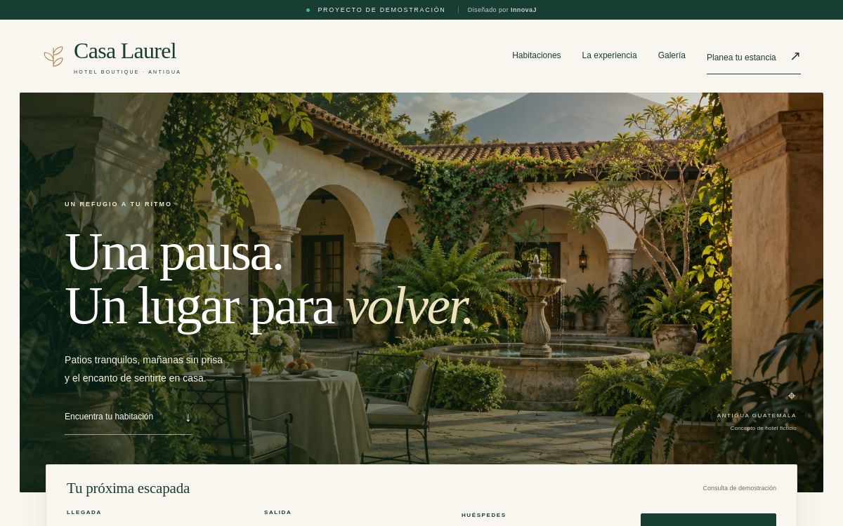 Captura real del demo Casa Laurel, con un patio colonial y búsqueda de estadía